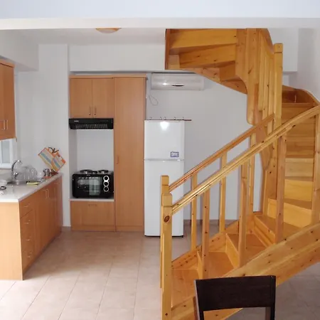 Afroksilia Apartment Katouna