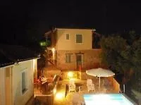 Afroksilia Apartment *