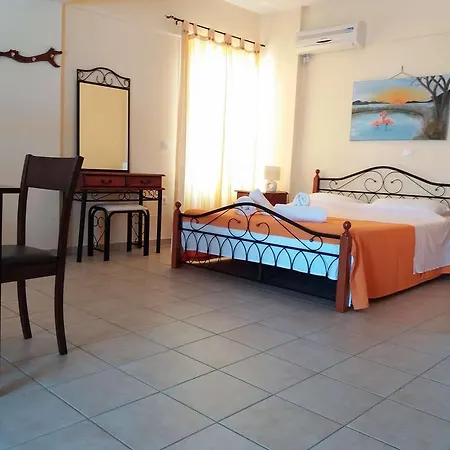 Afroksilia Katouna